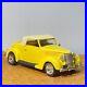 American_Classic_Car_1936_FORD_CONVRTIBLE_Nostalgic_Car_Assembled_Model_Kit_125_01_rd